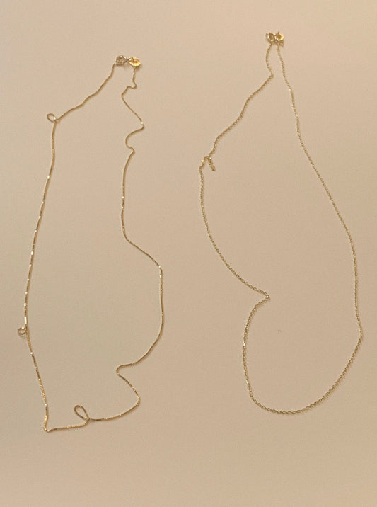 Delicate gold chains