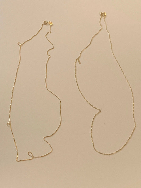 Delicate gold chains